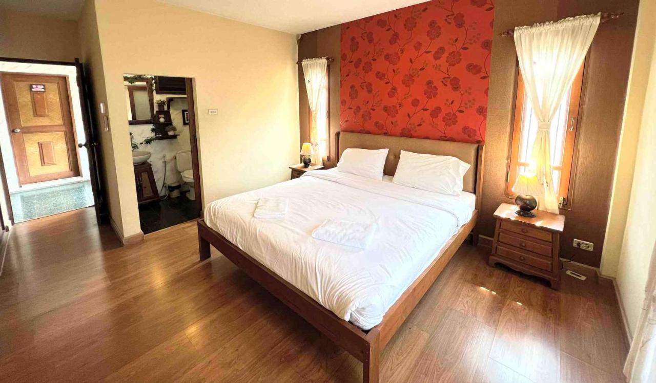 Plumeriahome Near Walking Street Chiang Mai Dış mekan fotoğraf