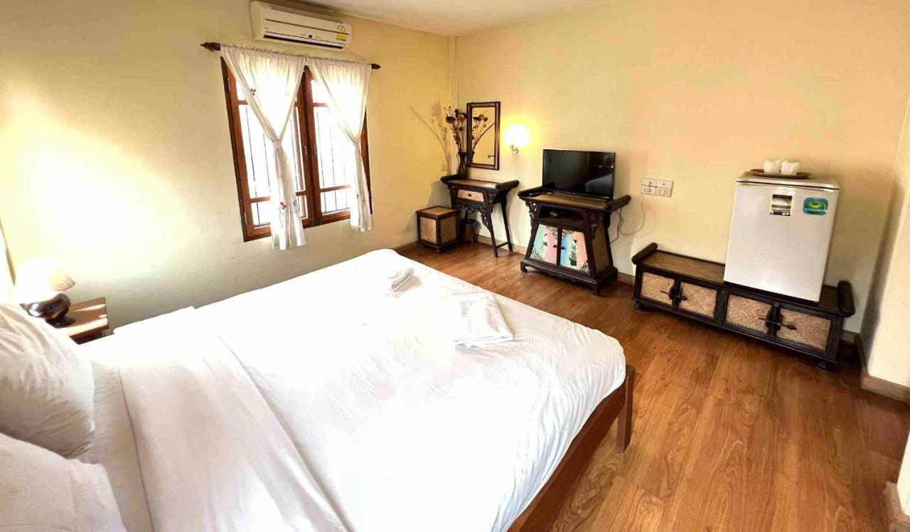 Plumeriahome Near Walking Street Chiang Mai Dış mekan fotoğraf
