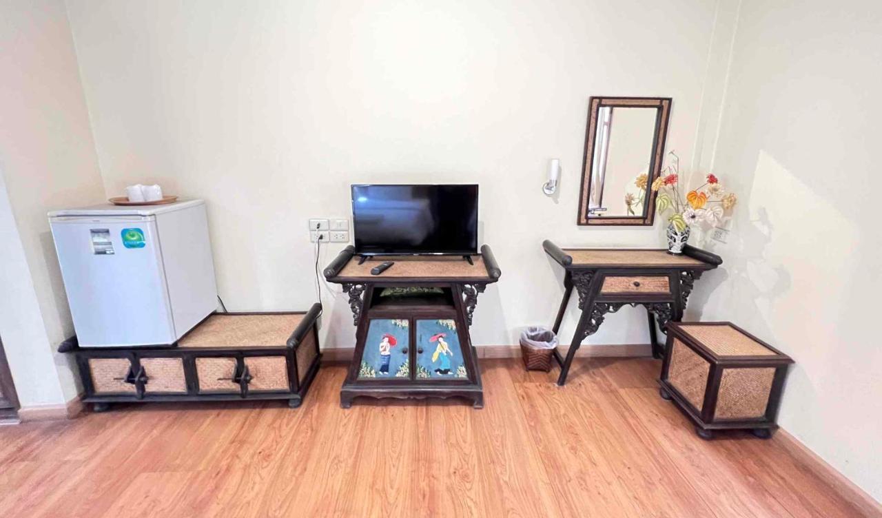 Plumeriahome Near Walking Street Chiang Mai Dış mekan fotoğraf